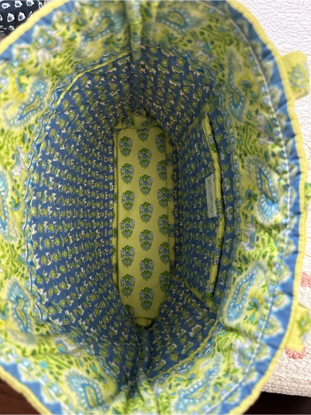 Vera Bradley tote bag - Picture 2 of 2